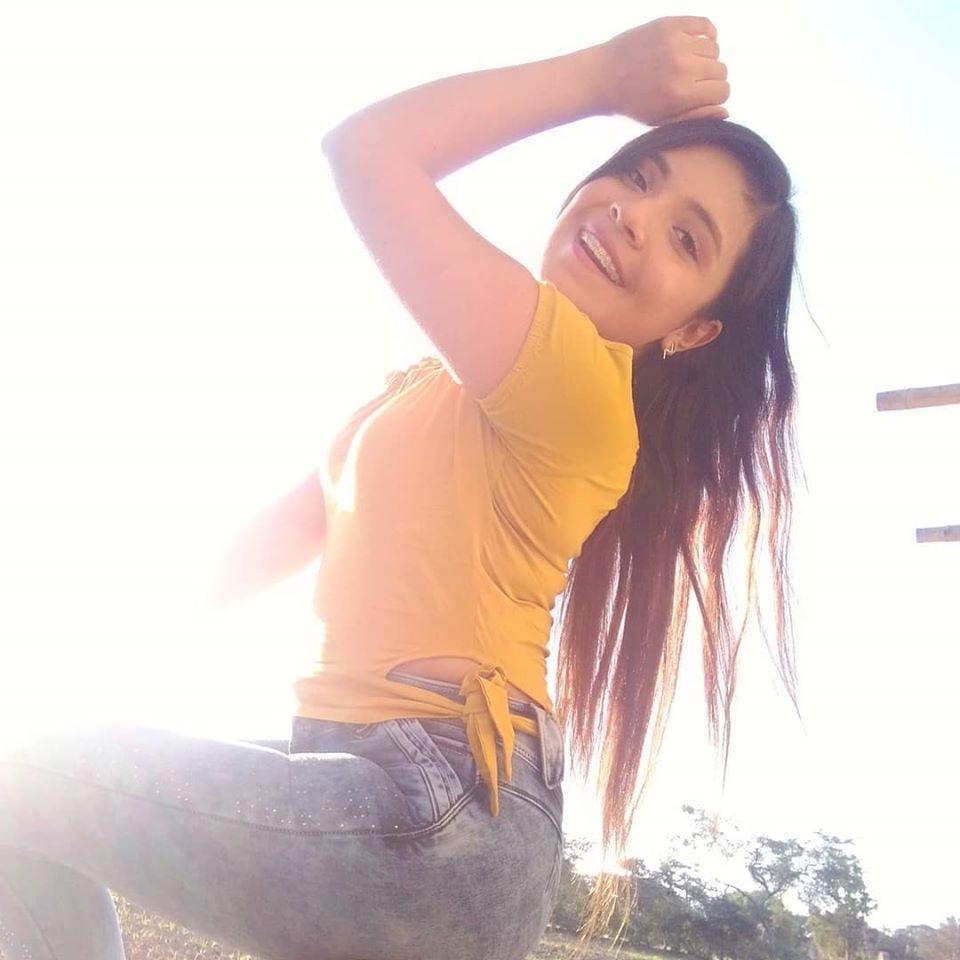 25P YADIRA CACHAY sexy teen peruvian