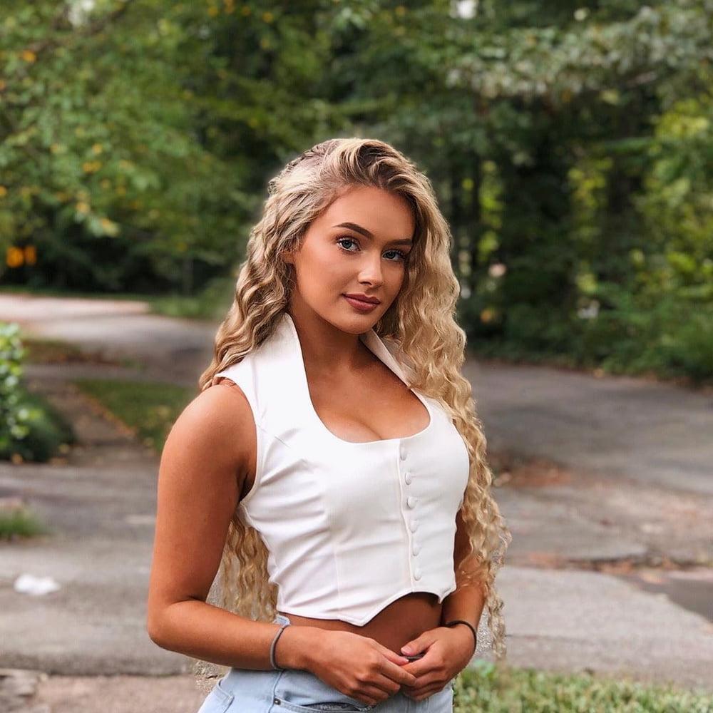25P Bailey sexy bimbo instagram slut with big ass cute face