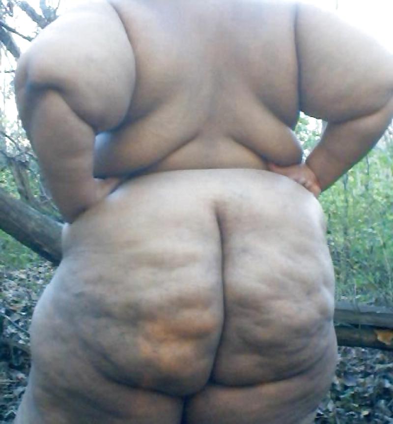 15P Just Extremely BIG ASSES