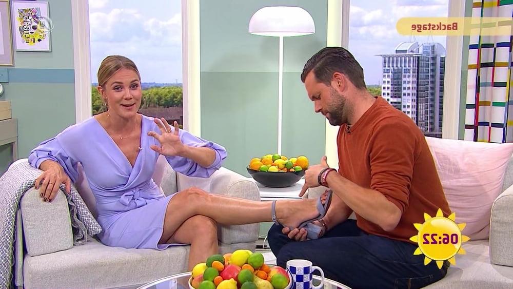 25P German TV Milf Alina Merkau