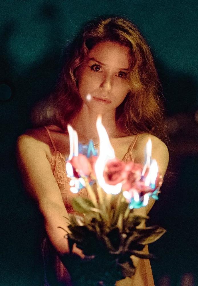 12P American model - Kate Belmont