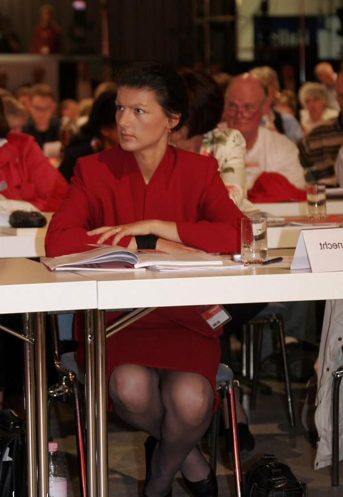 25P German Poiltician Sarah Wagenknecht