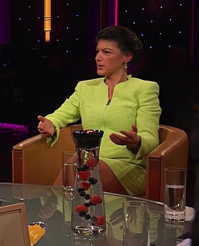25P German Poiltician Sarah Wagenknecht