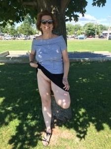 25P Sexy Mature White Whore Wife