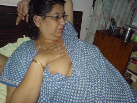 25P 4. Indian wife exposed