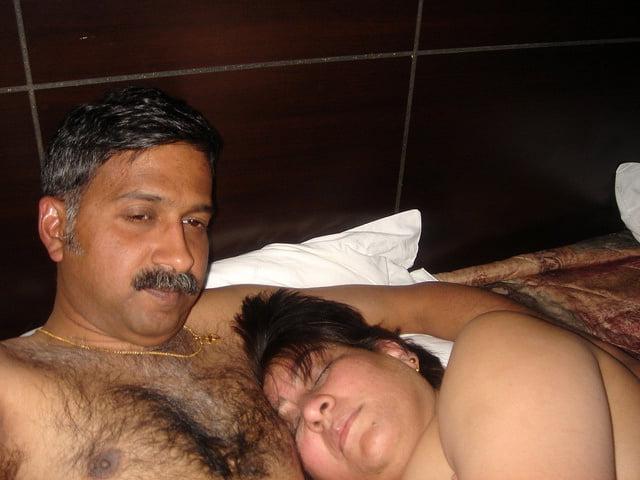 25P 4. Indian wife exposed