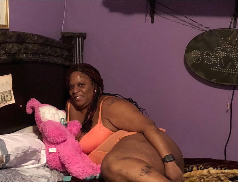 11P Pamela Tagged Milf