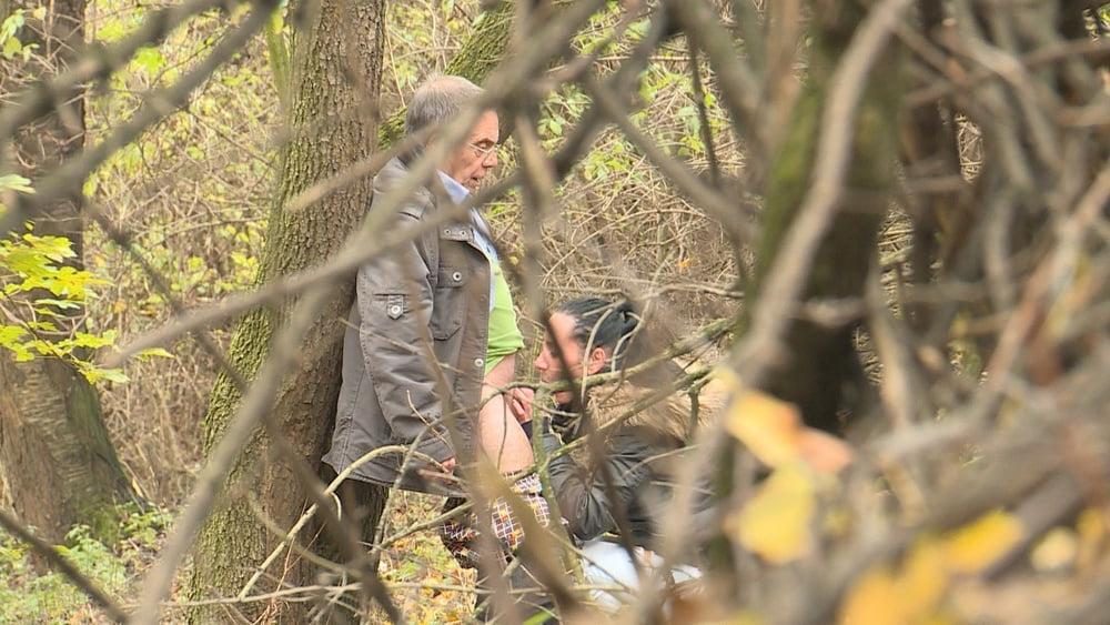 25P Caught sluts fucking strangers outdoor