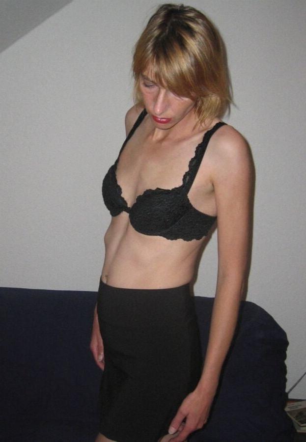 23P Hairy Sub. Wife from Germany