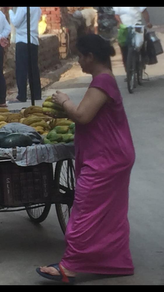 25P Indian padosan aunty
