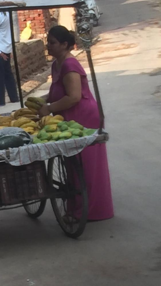 25P Indian padosan aunty