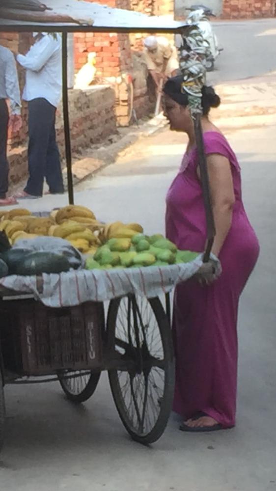 25P Indian padosan aunty