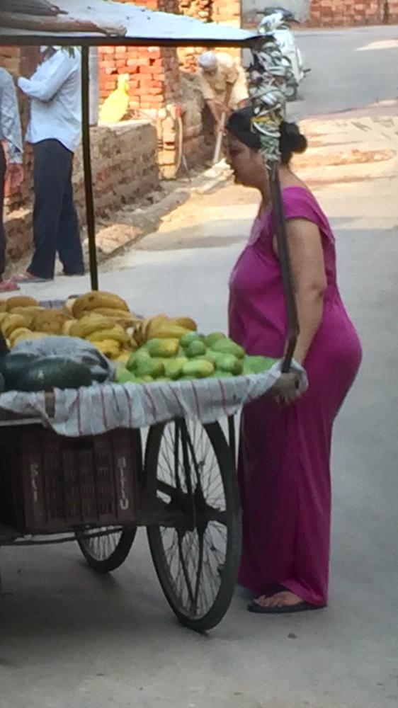 25P Indian padosan aunty