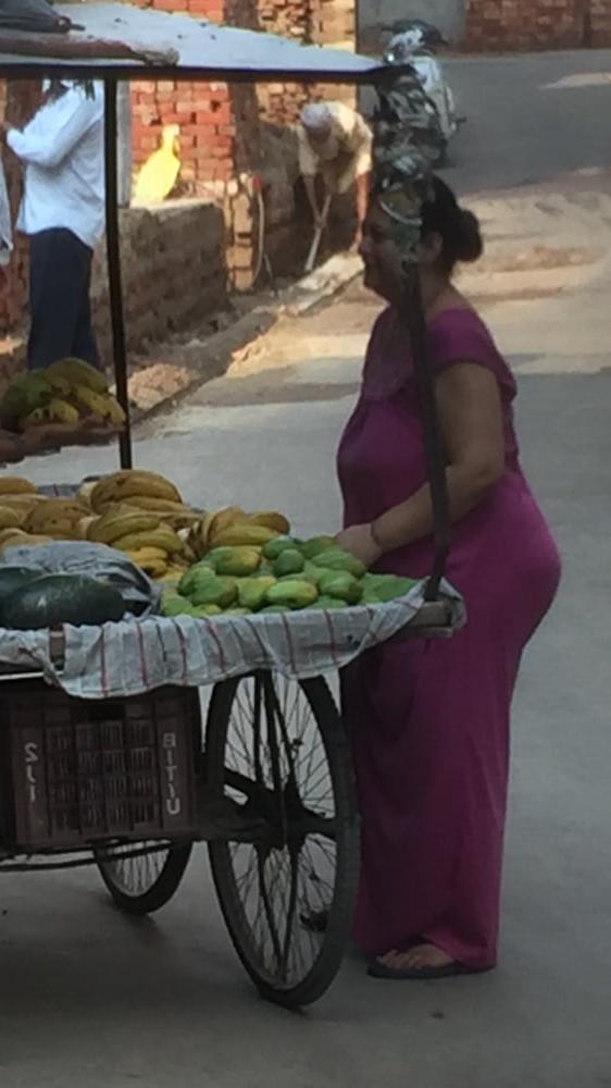 25P Indian padosan aunty