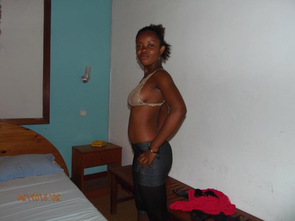25P amateur wife 105