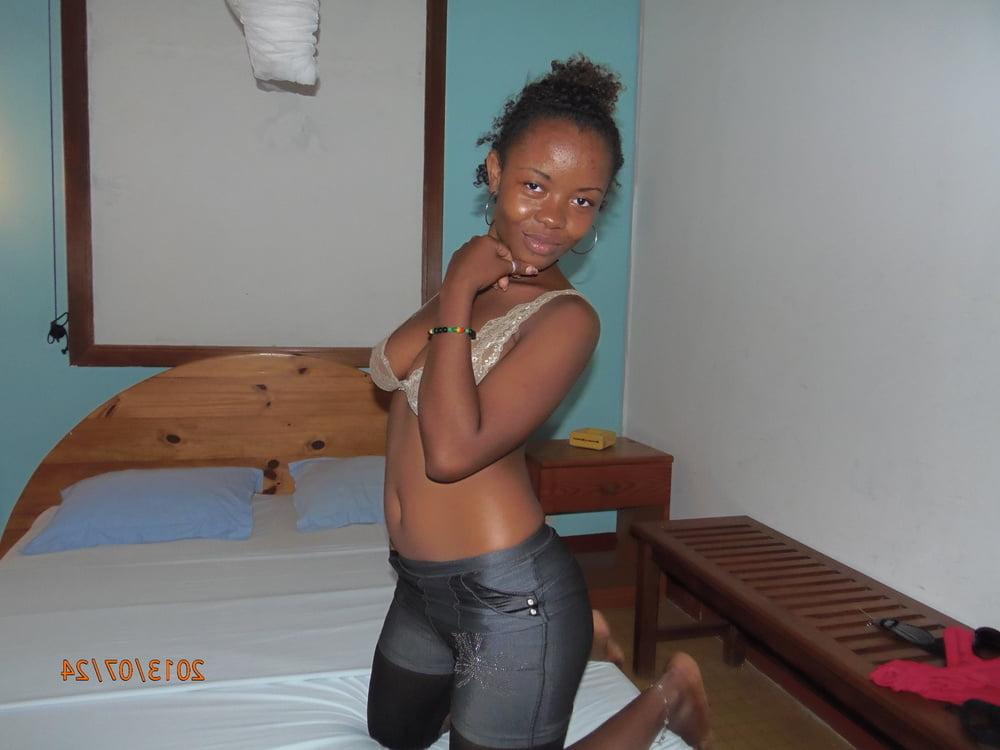 25P amateur wife 105