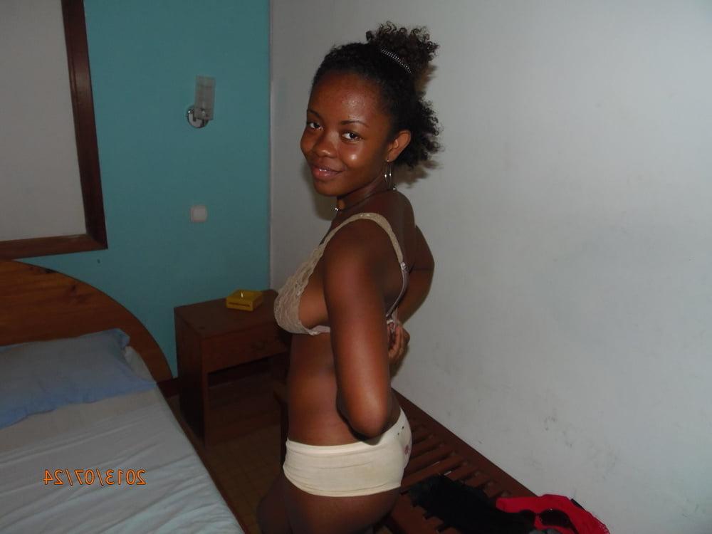 25P amateur wife 105