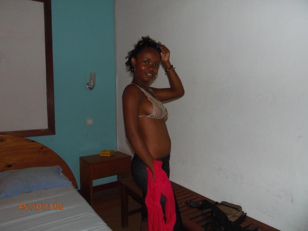 25P amateur wife 105