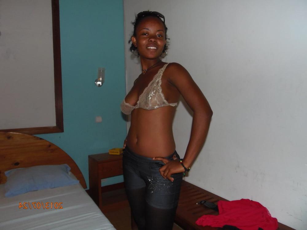 25P amateur wife 105