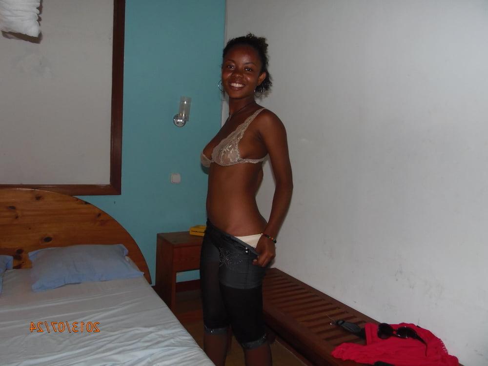 25P amateur wife 105