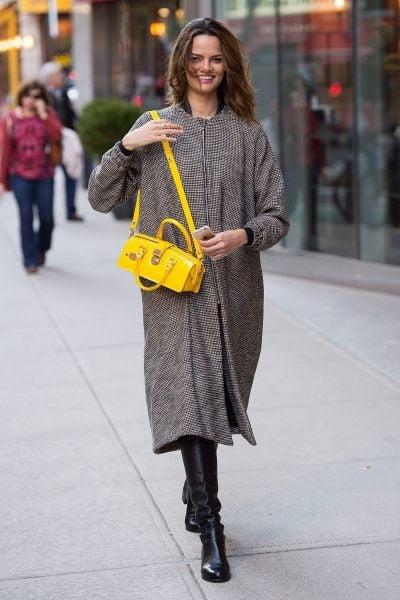25P Female Celebrity Boots &amp; Leather - Barbara Fialho