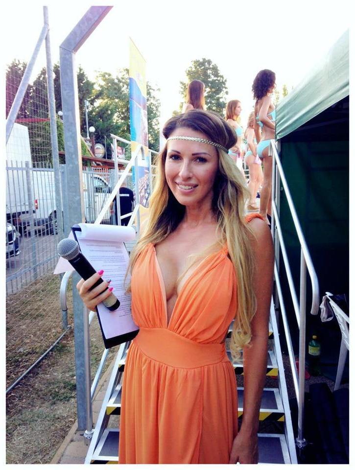 25P DJ Lia Kustanczi (Hungarian DJ) Non-Porn