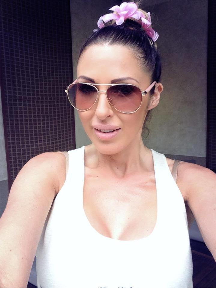 25P DJ Lia Kustanczi (Hungarian DJ) Non-Porn