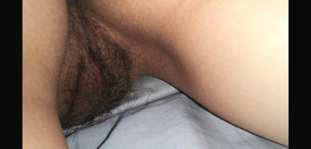 8P Wife wet hairy pussy
