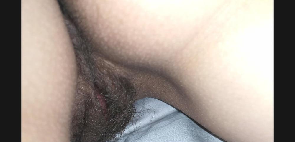 8P Wife wet hairy pussy