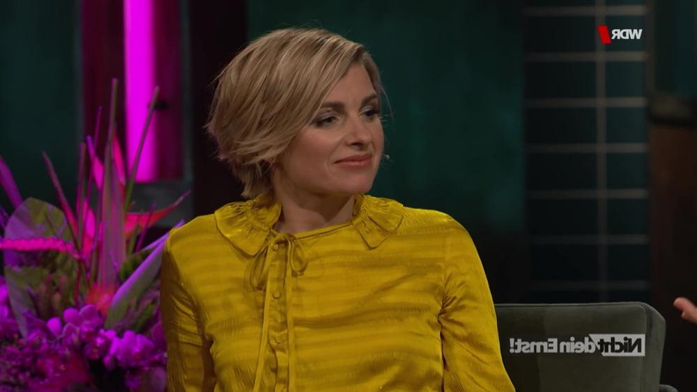 25P German TV Milf Sabine Heinrich