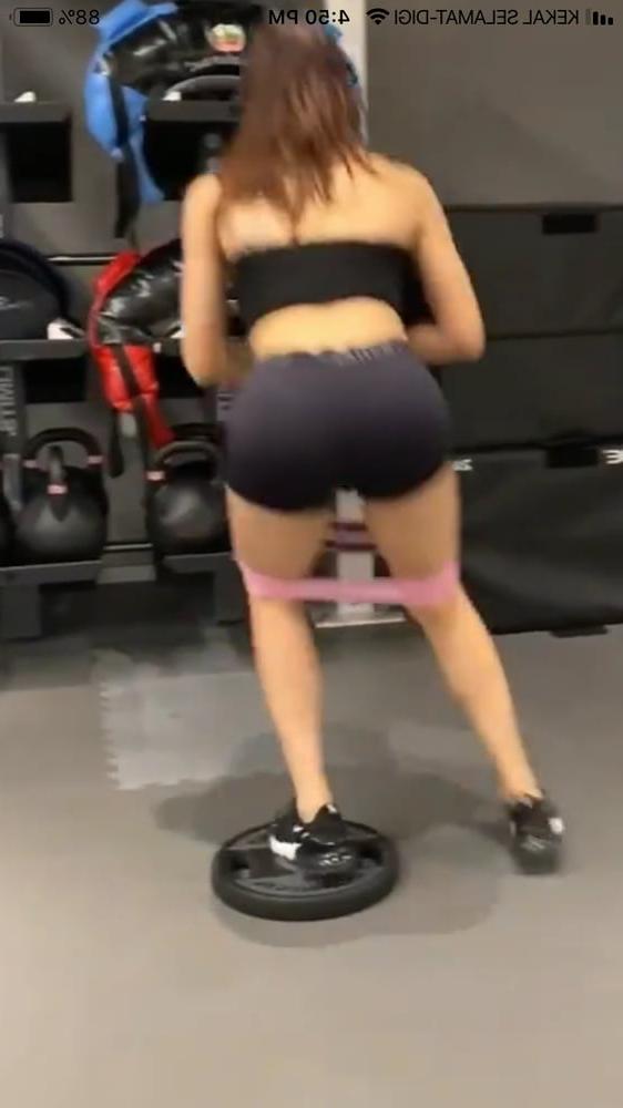 15P Unknown big ass girl