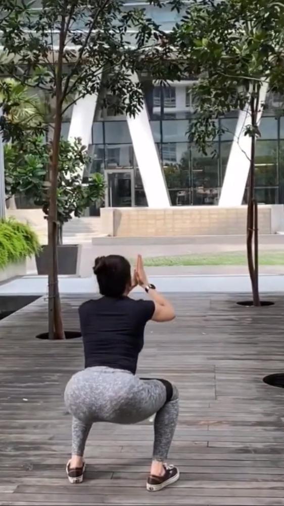 15P Unknown big ass girl