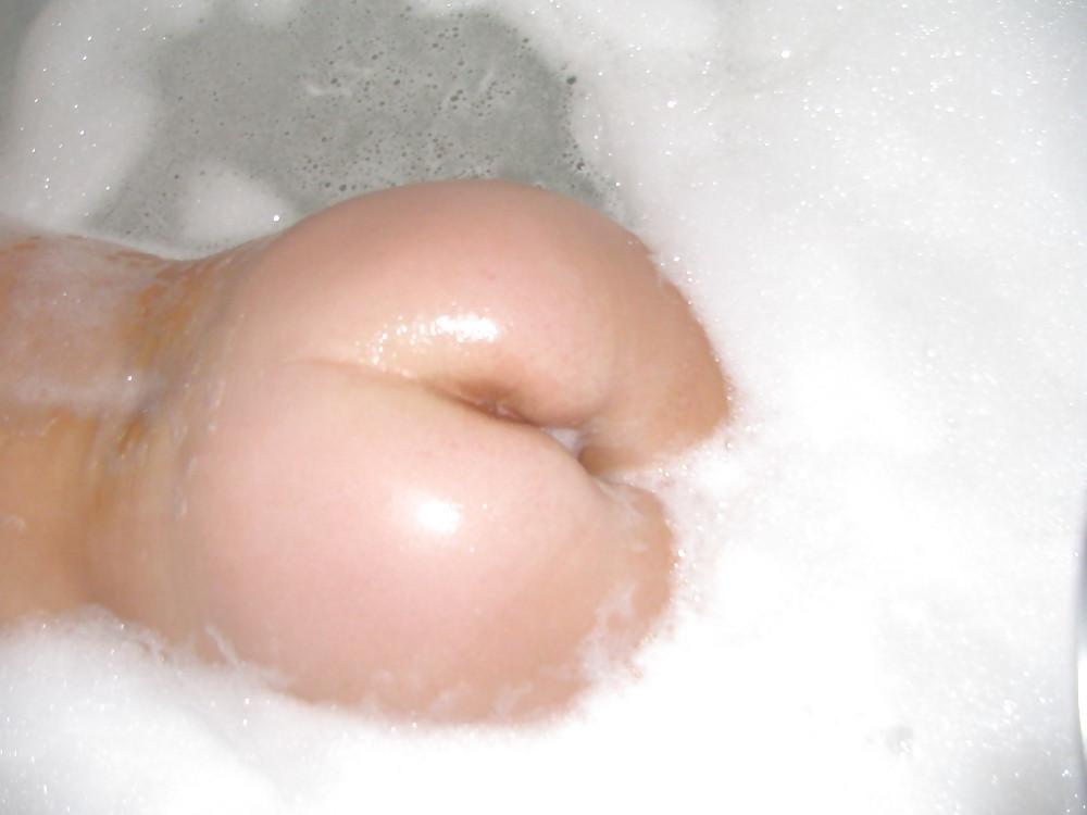 14P BUSTY AMATEUR WIFE - COOLBUDY