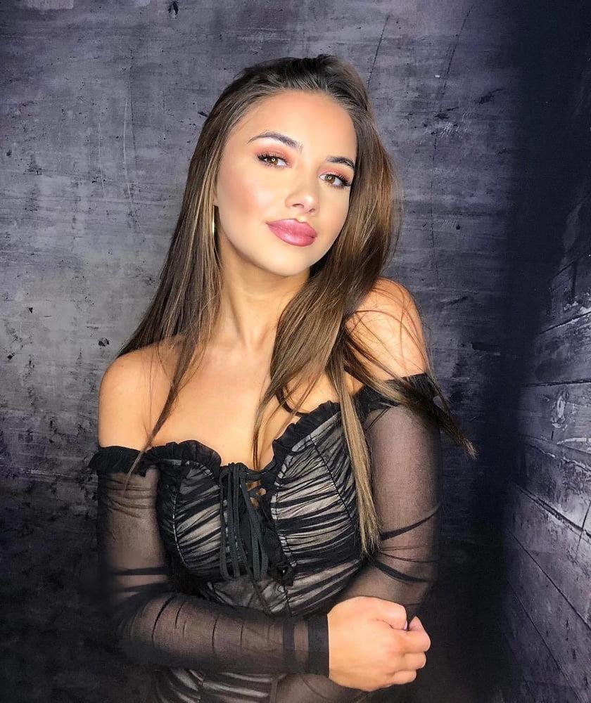 17P Influencer-Bitch 6