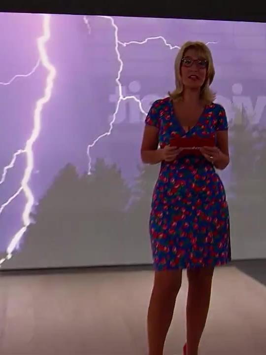25P German TV Milf Yvonne Willicks