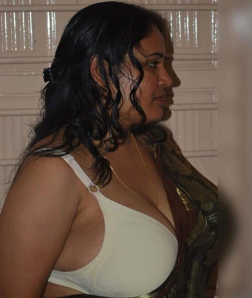 24P Sexy Indian Aunty -2