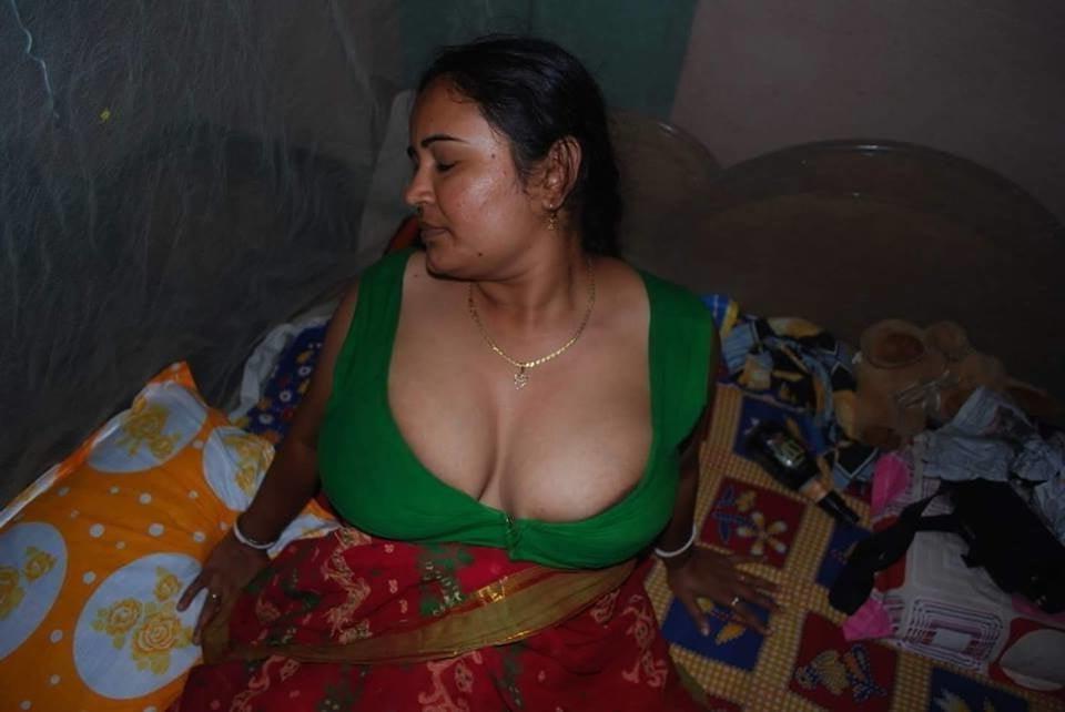 24P Sexy Indian Aunty -2