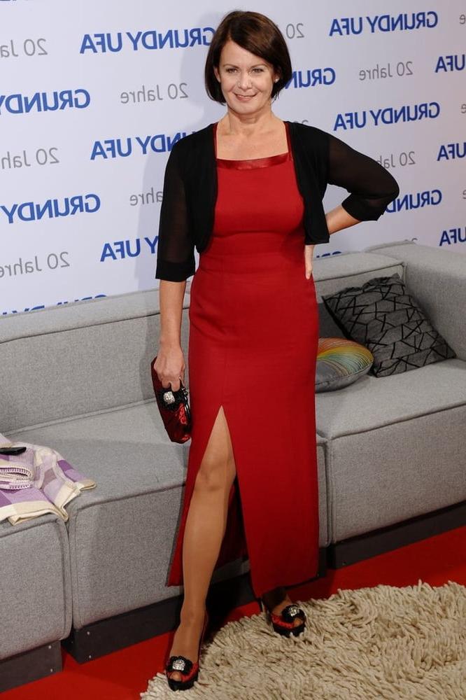 25P German Mature Actress Petra Blossey
