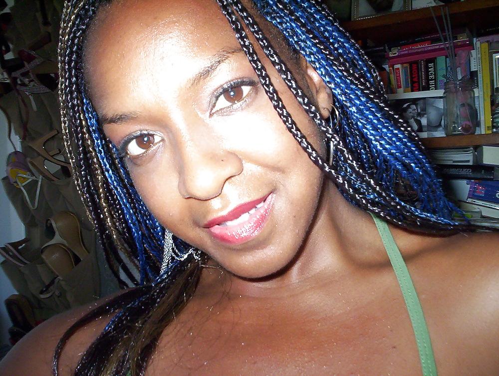 25P Ebony Amateur Goddess