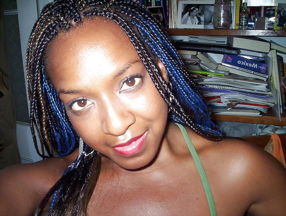 25P Ebony Amateur Goddess
