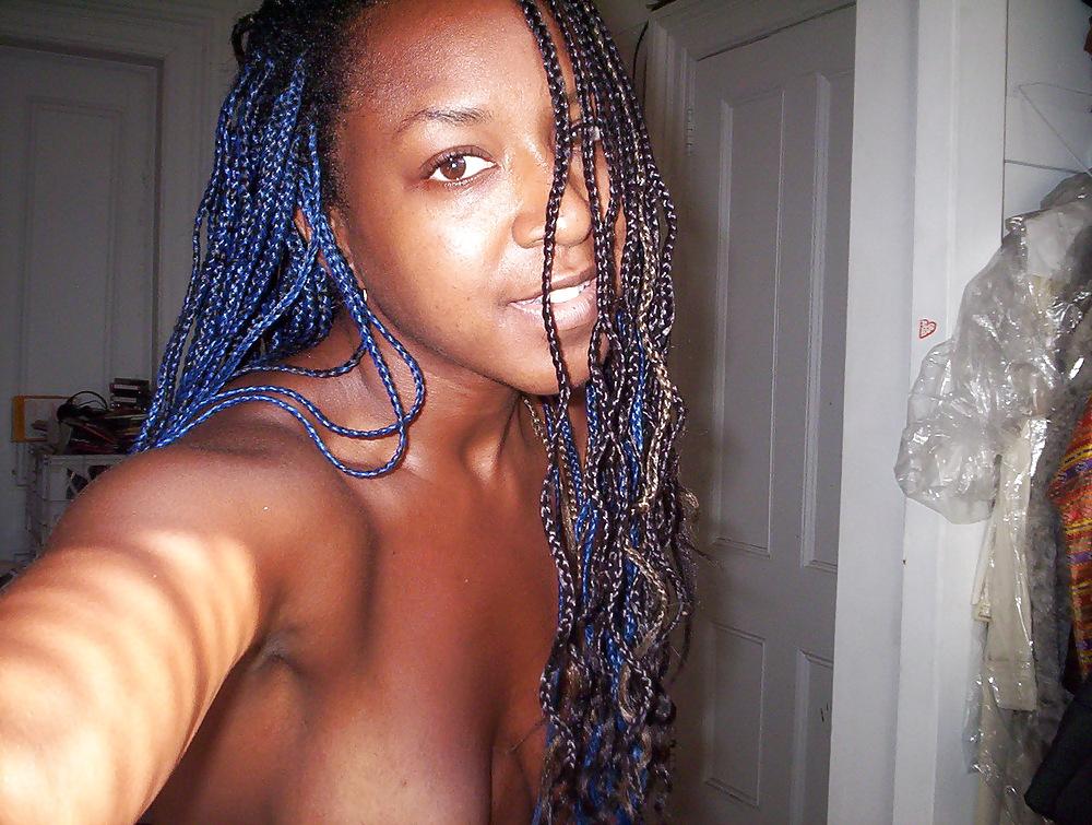 25P Ebony Amateur Goddess