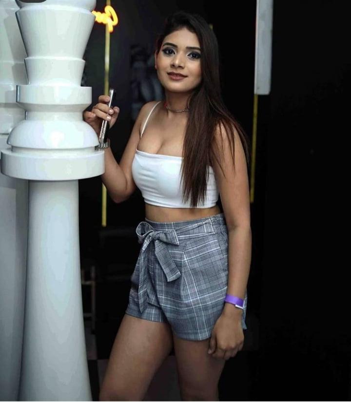 20P Indian Party Sluts (which one?) #4