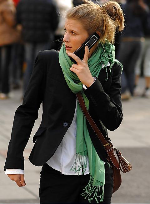 25P Street Fashion - straight european natural girls!