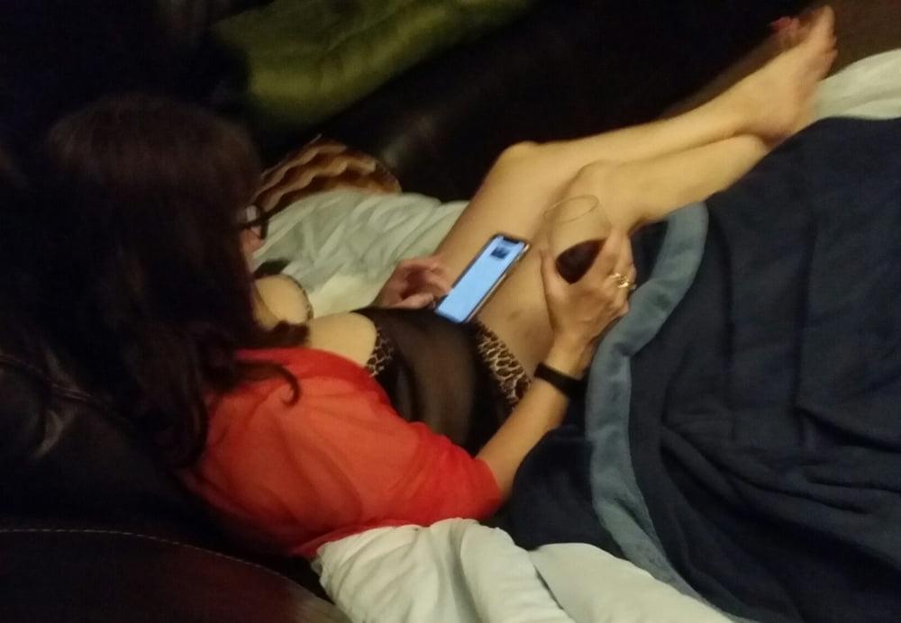 10P Mature Wife