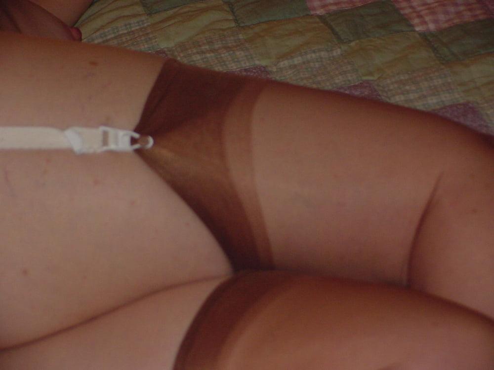 25P RHT Stocking Wife 4