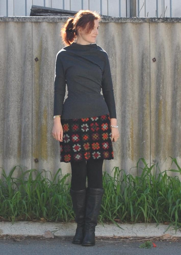 15P Pantyhosed 40-Somerthing Redhead Wife