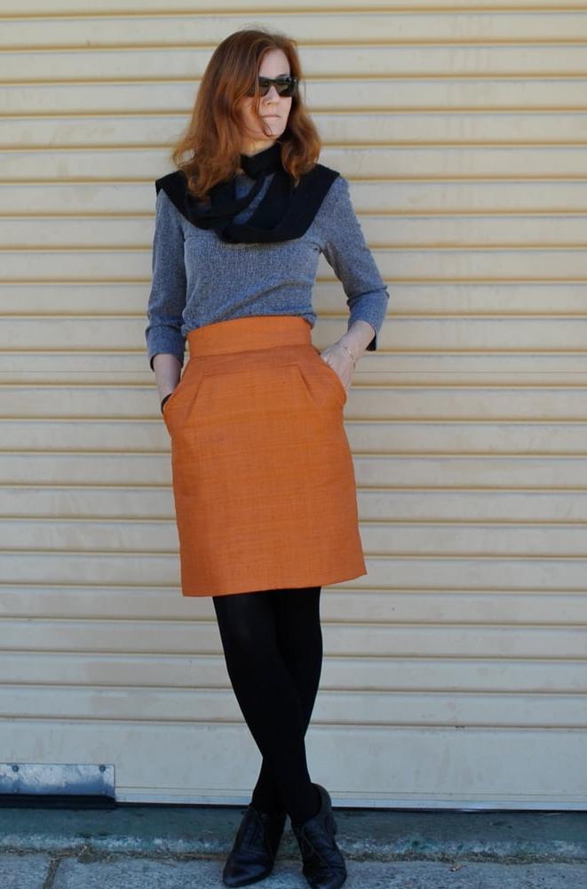 15P Pantyhosed 40-Somerthing Redhead Wife