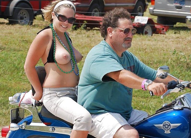 21P More Hot Biker Babes