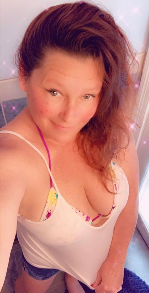 23P Naughty Wife 6 (She loves comments)