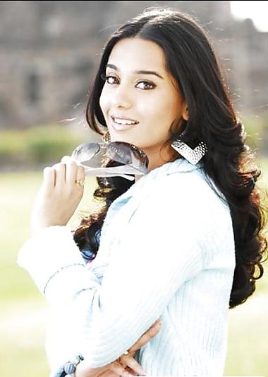25P Indian slim n sexy Amrita rao - 3